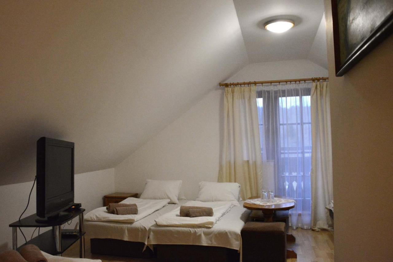 Penzion Dinda Stará ľubovňa エクステリア 写真